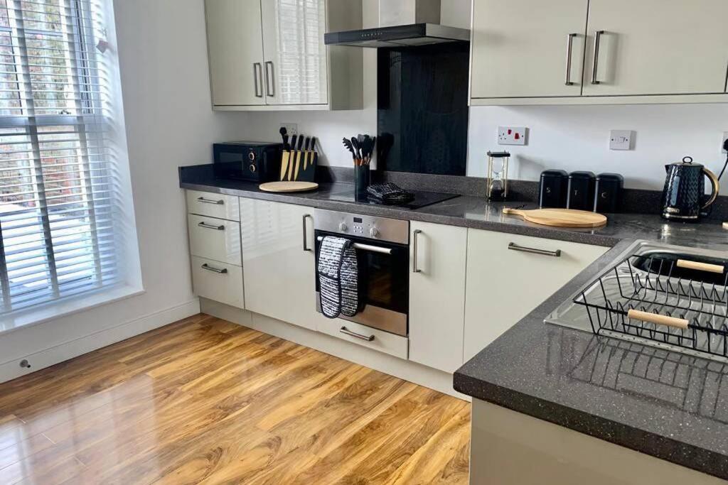 Luxury, Centrally Located 2 Bed Modern Apartment Great Yarmouth Exterior foto